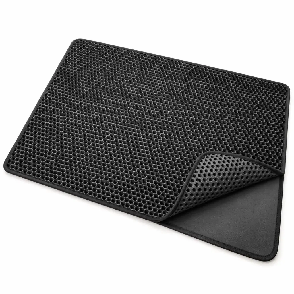 Große schwarze Matte für Katzenklo, 90 × 60 cm, auf weißem Hintergrund